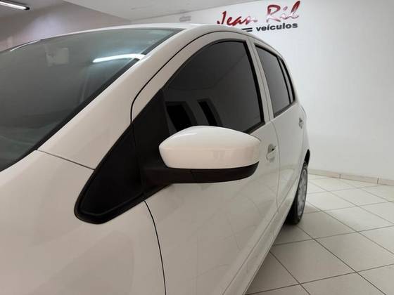 VOLKSWAGEN FOX 1.0 MI 8V FLEX 4P MANUAL VOLKSWAGEN FOX 1.0 MI 8V FLEX 4P MANUAL